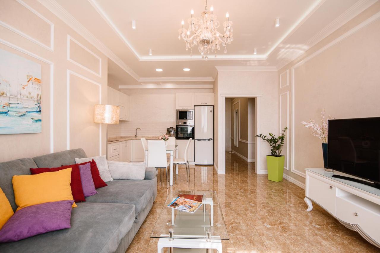 Ferienwohnung Luxury For Business & Pleasure Royal 1 Kiew Exterior foto