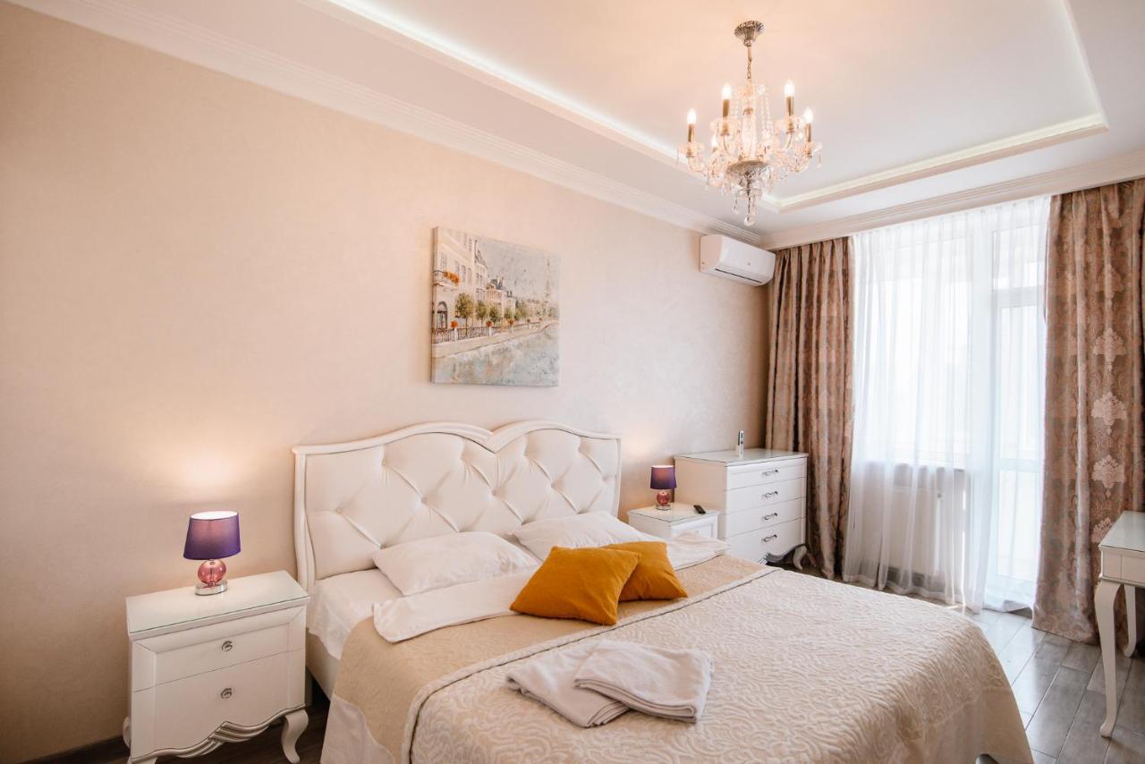 Ferienwohnung Luxury For Business & Pleasure Royal 1 Kiew Exterior foto